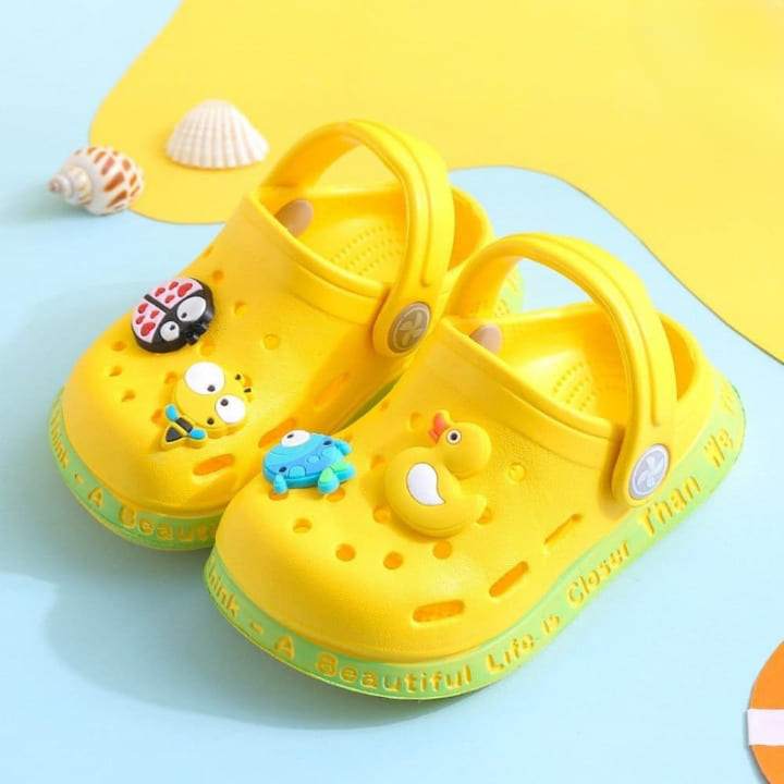 Chinelo Nuvem Infantil + Acessórios Inclusos (BRINDES)