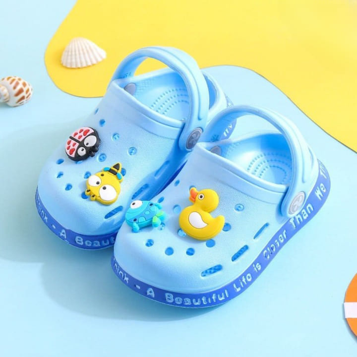 Chinelo Nuvem Infantil + Acessórios Inclusos (BRINDES)