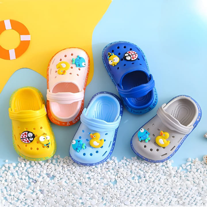 Chinelo Nuvem Infantil + Acessórios Inclusos (BRINDES)