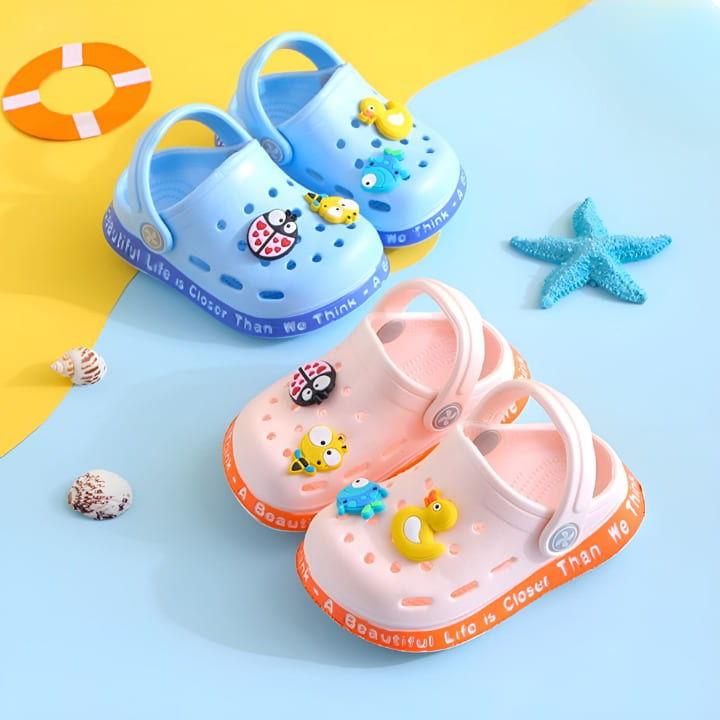 Chinelo Nuvem Infantil + Acessórios Inclusos (BRINDES)